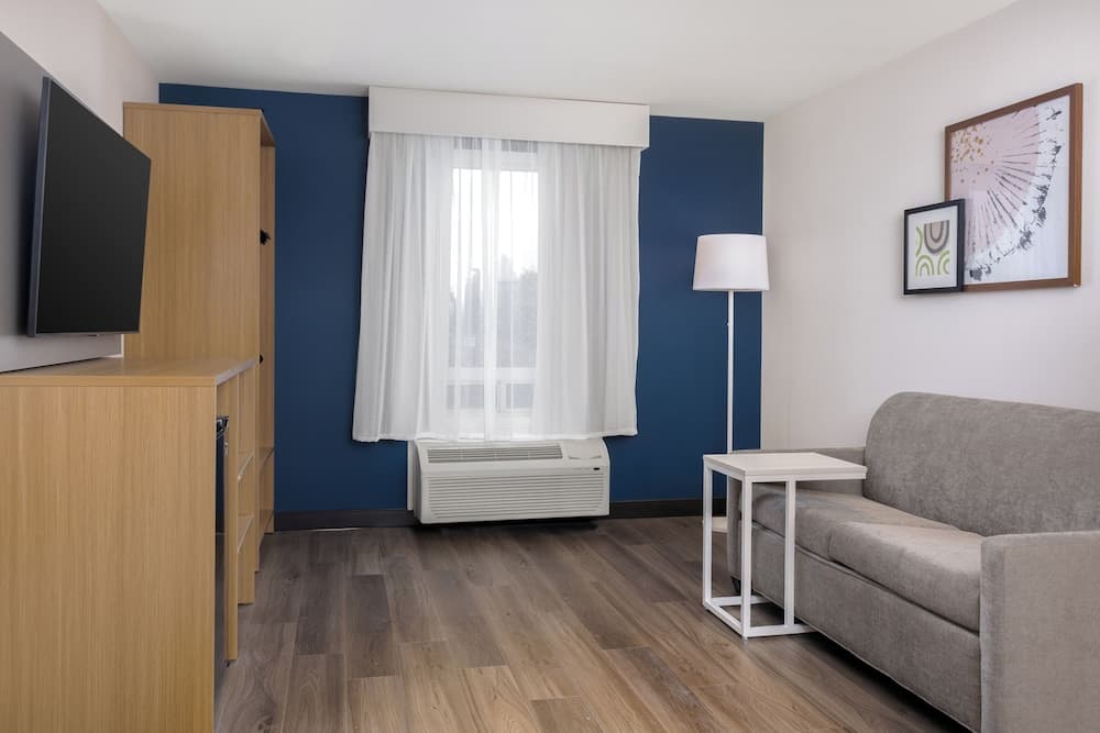 Spark by Hilton Woodstock