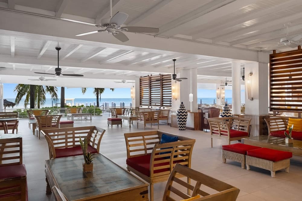 Grand Decameron Montego Beach, A Trademark All-Inclusive Resort