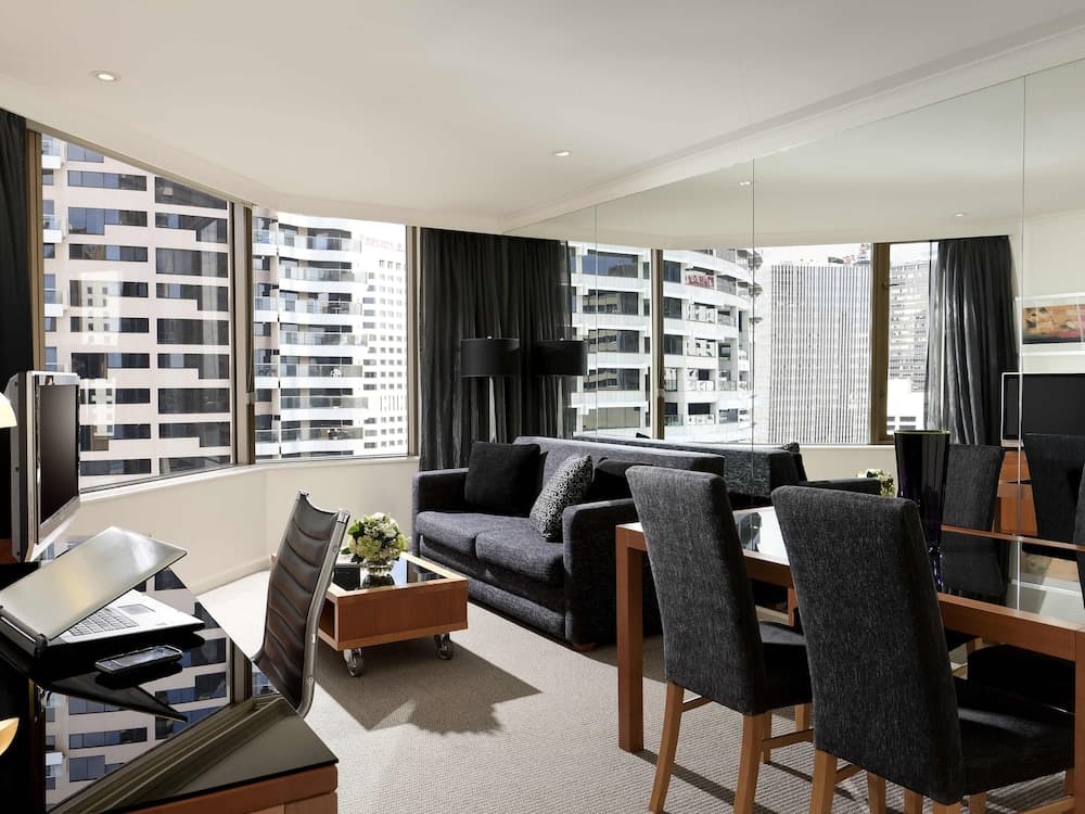 The Sebel Quay West Suites Sydney