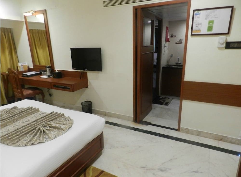 The Emerald Hotel & Executive Apartments