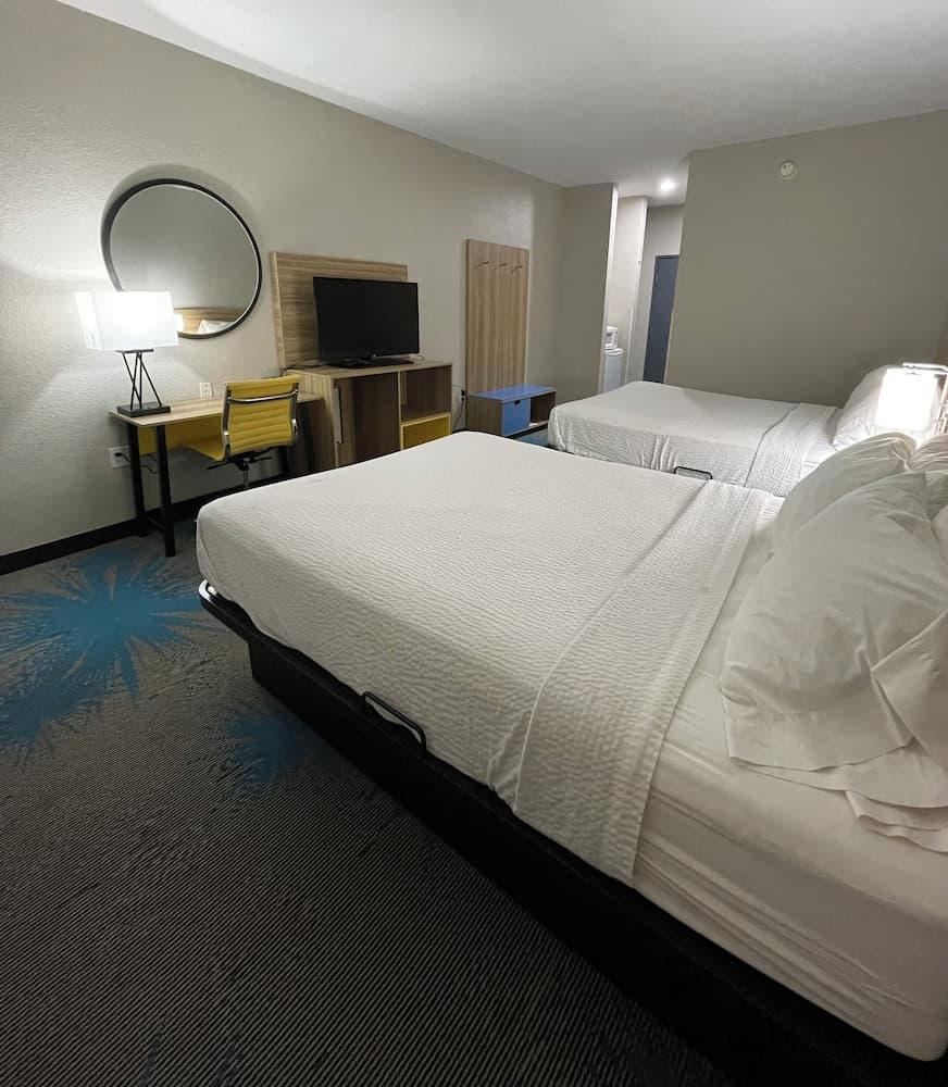 Days Inn by Wyndham Jefferson City