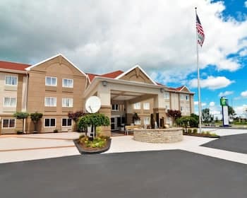 Holiday Inn Express Hotel & Stes Port Clinton-Catawba Island, an IHG Hotel