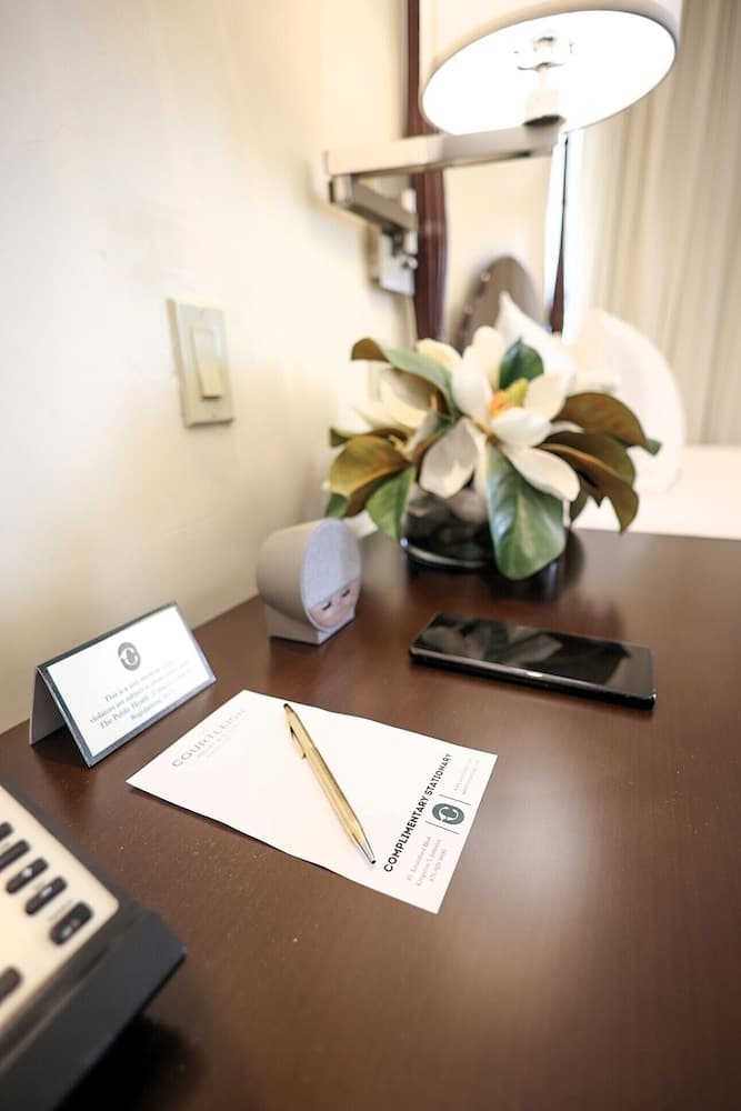 The Courtleigh Hotel and Suites