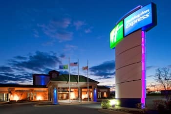 Holiday Inn Express Cambridge, an IHG Hotel