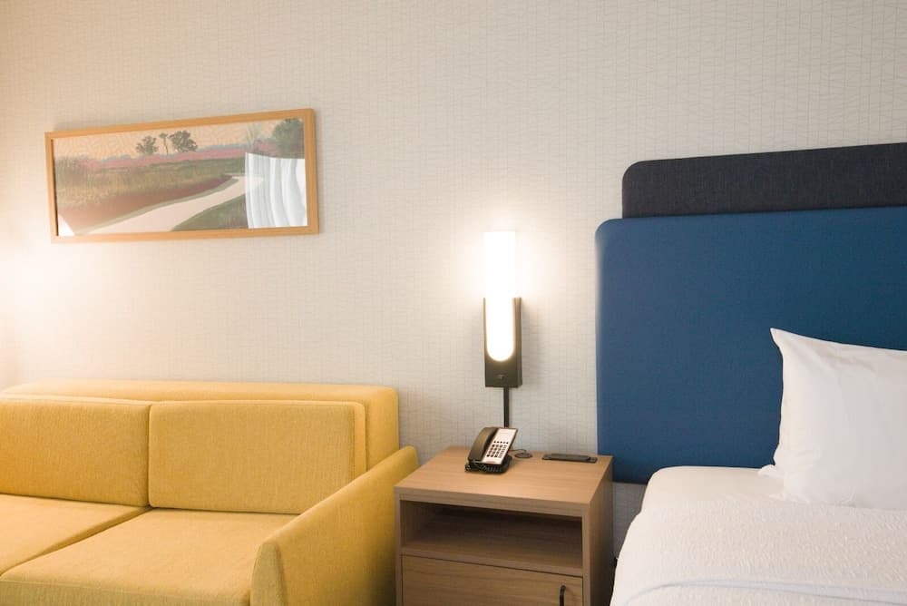 Hampton Inn Chicago-Carol Stream