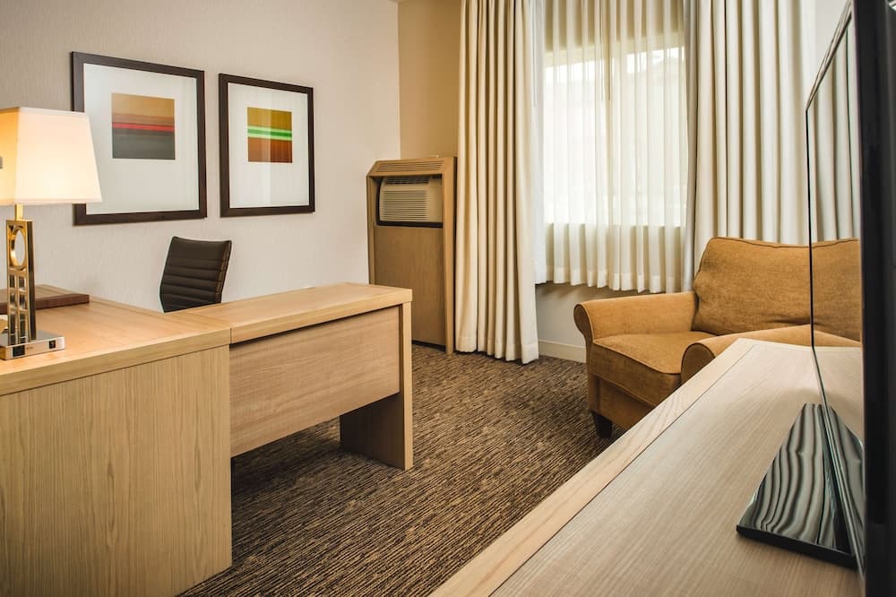 DoubleTree by Hilton Olympia Downtown Capitol District