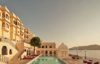 Taj Fateh Prakash Palace