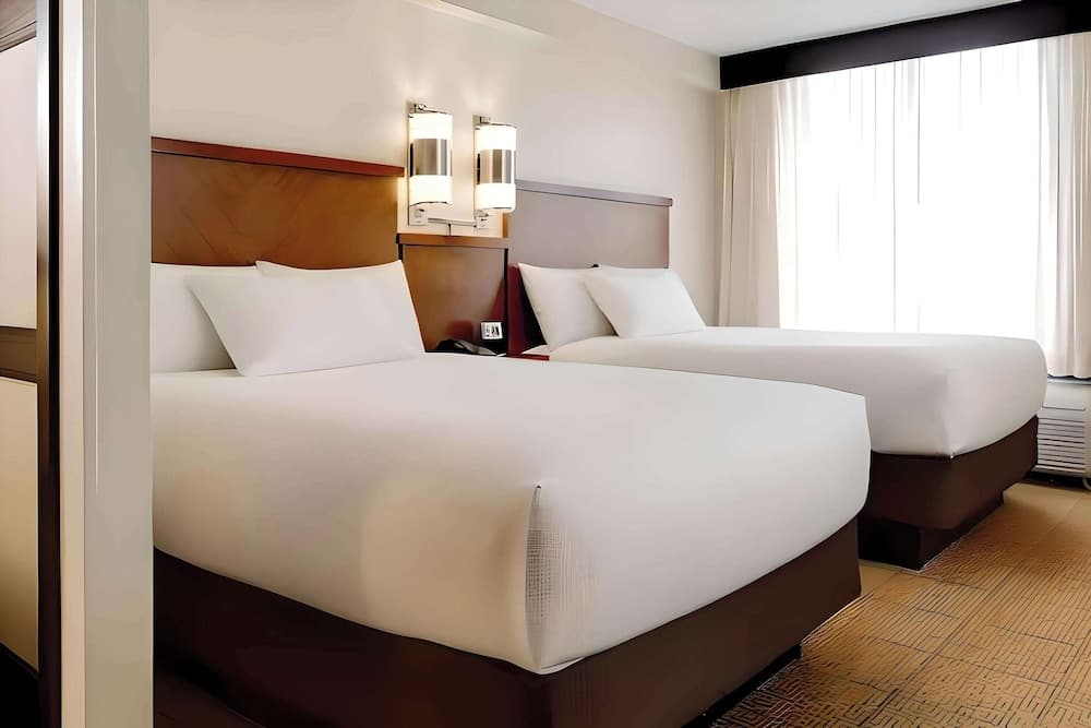 Comfort Suites Milwaukee West