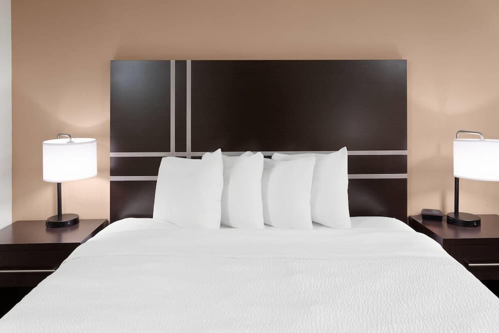 Baymont by Wyndham Green Bay