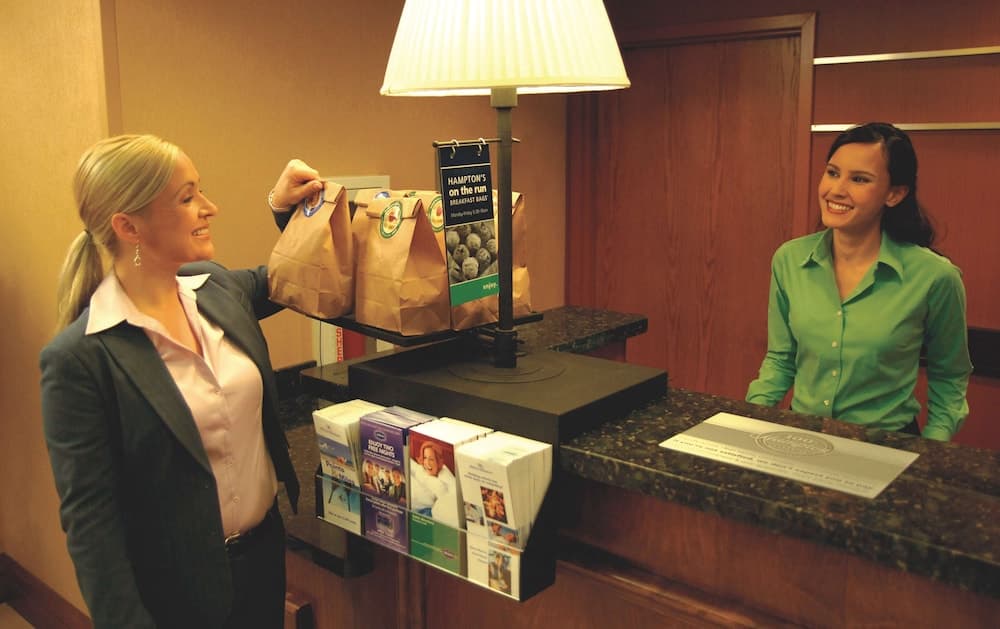 Hampton Inn Greensboro-Airport