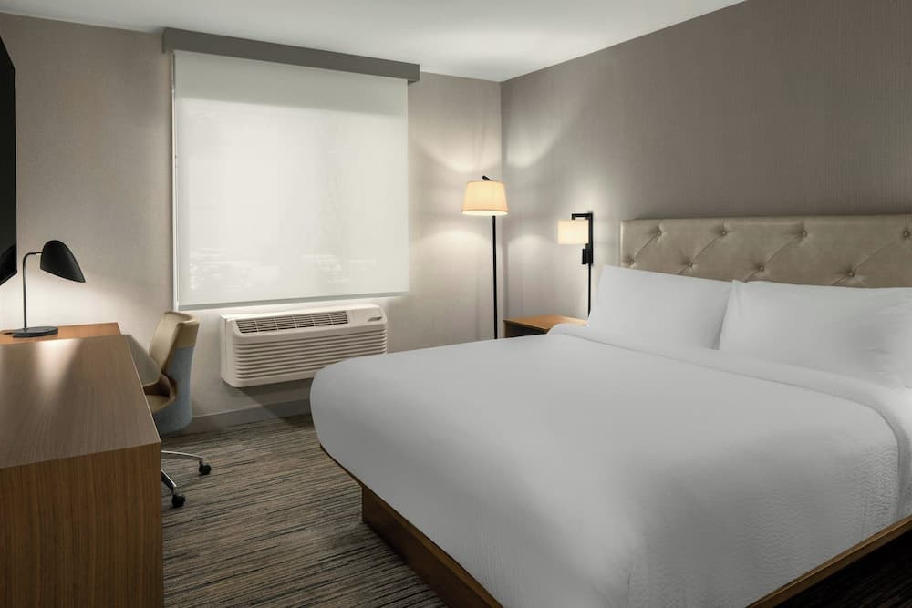 Four Points by Sheraton Downtown Seattle Center