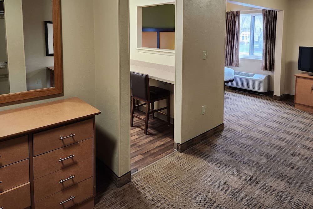 Suburban Studios Columbus East