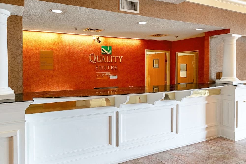 Quality Suites San Antonio Northeast
