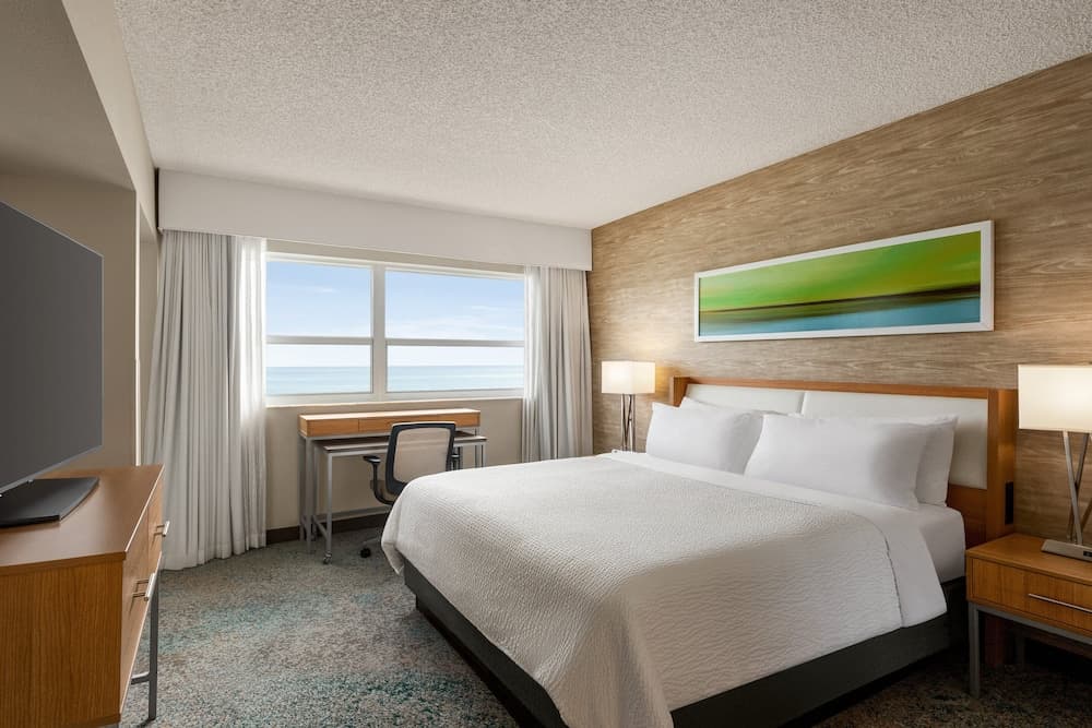 Holiday Inn Miami Beach - Oceanfront by IHG