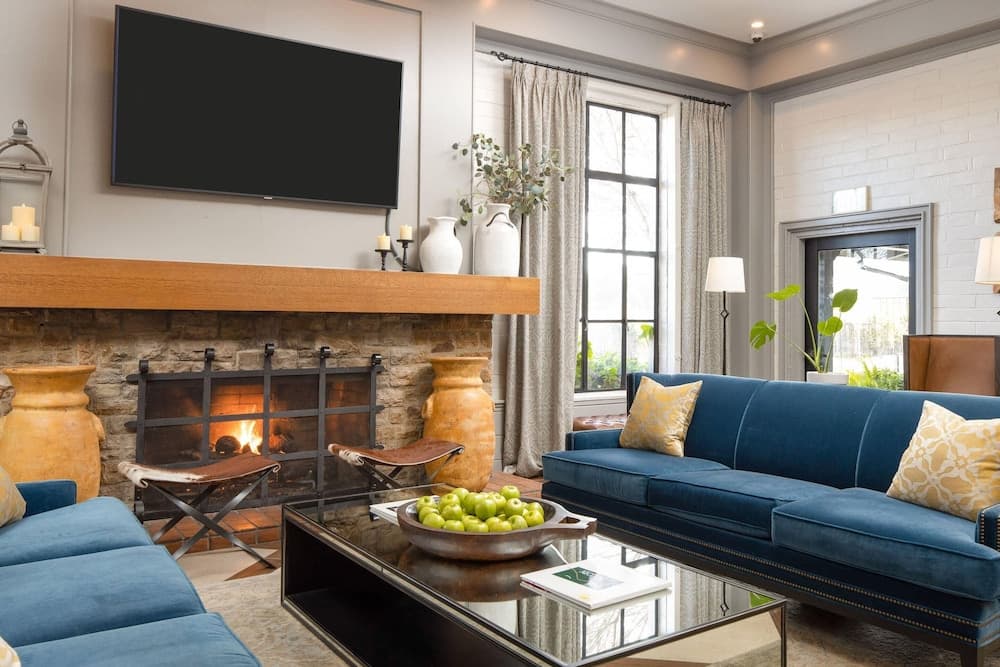 Inn Marin and Suites, an Ascend Collection Hotel