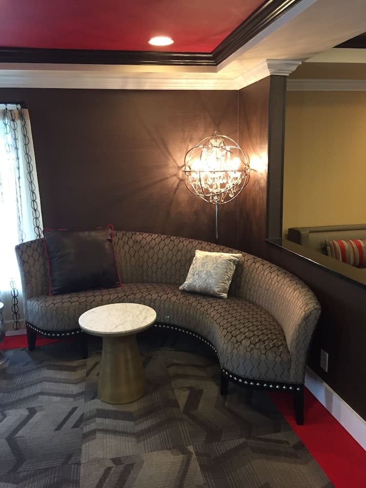 Inn at the Peachtrees, an Ascend Collection Hotel