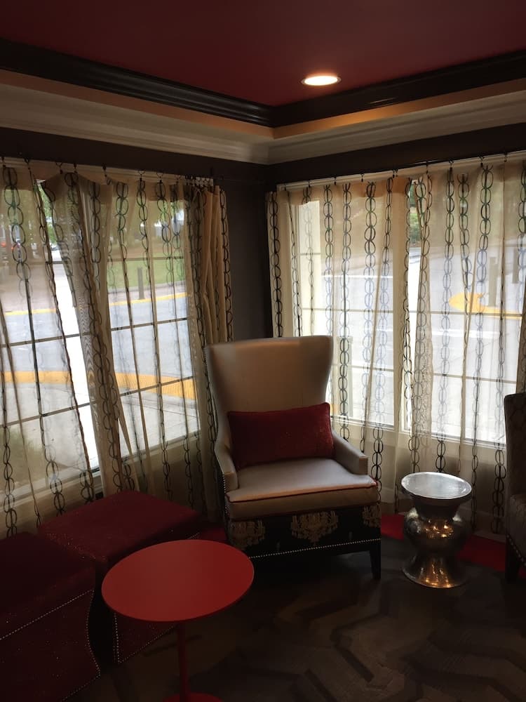 Inn at the Peachtrees, an Ascend Collection Hotel