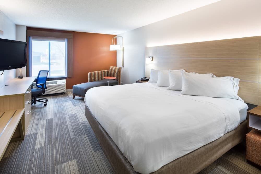Holiday Inn Express Cedar Rapids (Collins Rd) by IHG