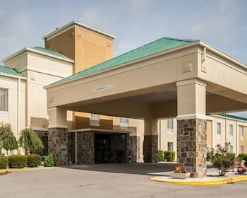 Quality Inn Hayti North