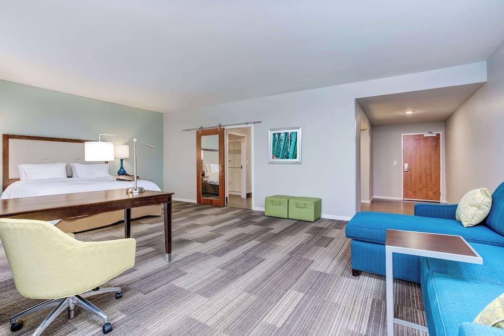 Hampton Inn & Suites Macon I-475