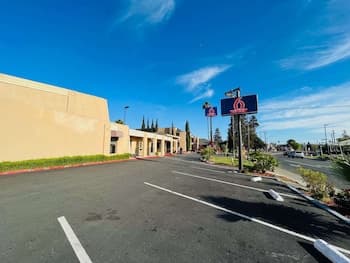Motel 6 Vallejo, CA – Napa Valley