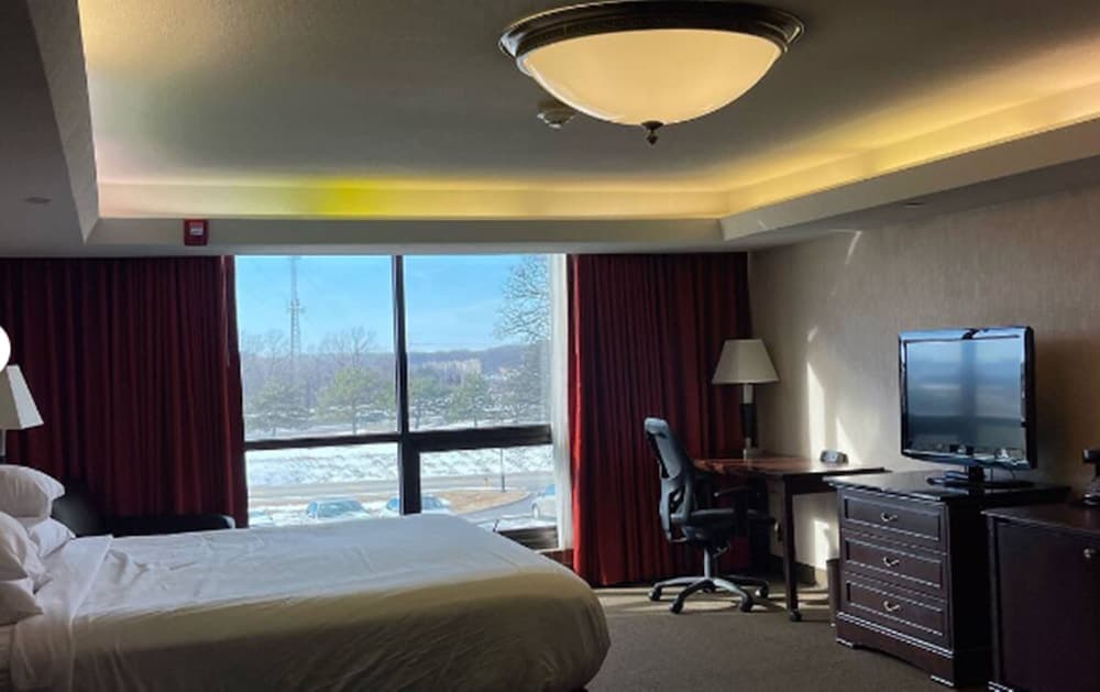 Hotel Lotus Kansas City Merriam