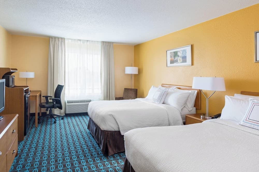 Fairfield Inn and Suites by Marriott Valparaiso