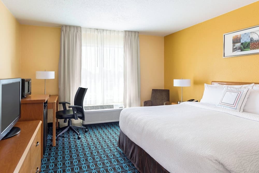 Fairfield Inn and Suites by Marriott Valparaiso