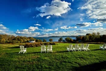 Fireside Inn & Suites - Belfast