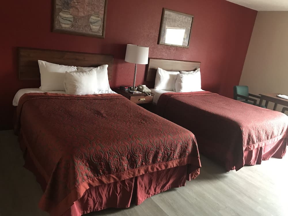 Days Inn by Wyndham Hillsboro