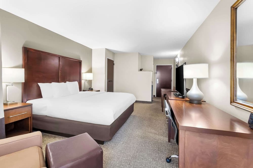 Comfort Suites Sumter near Shaw AFB