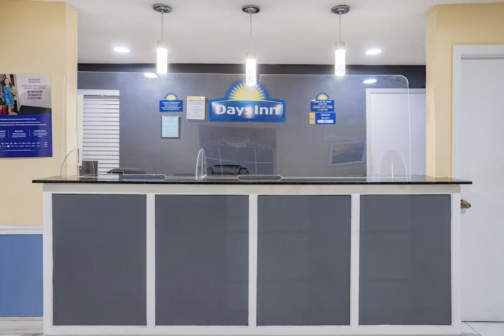 Days Inn by Wyndham Barnwell