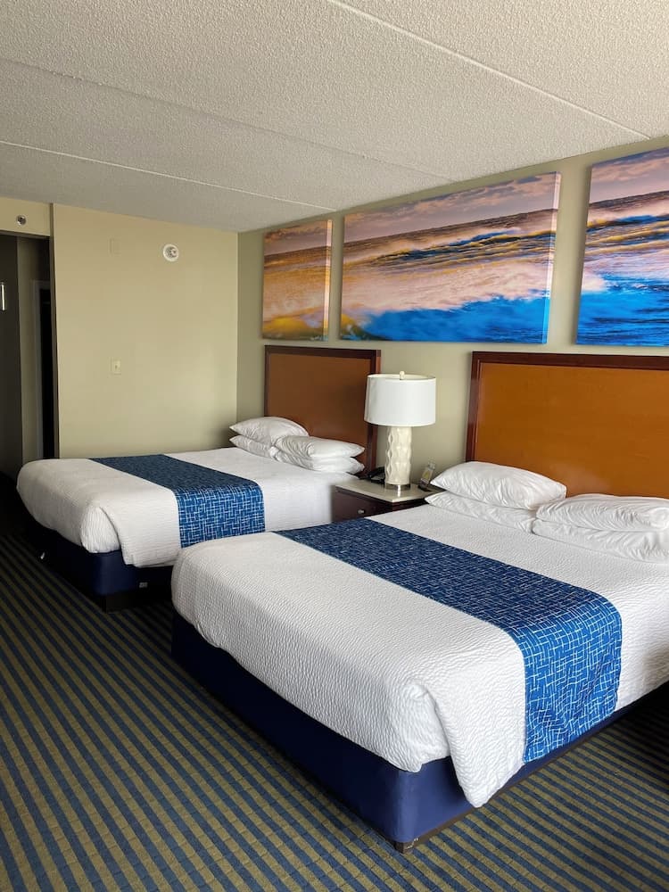 Days Inn by Wyndham Virginia Beach At The Beach