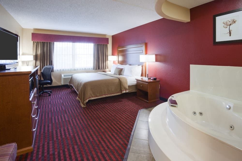 Quality Inn & Suites Stillwater