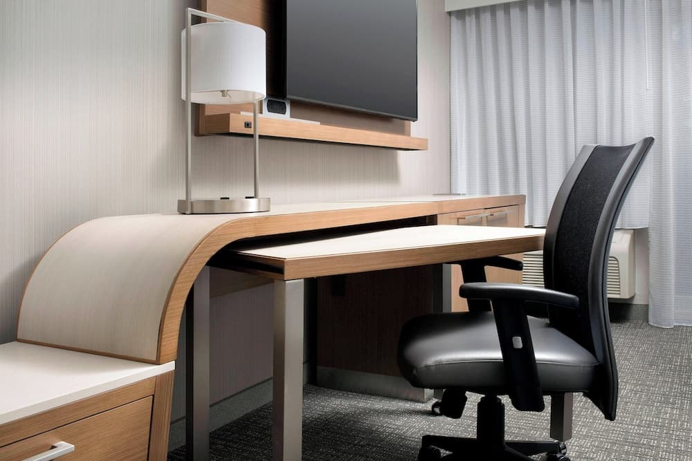 Courtyard By Marriott Portland Hillsboro