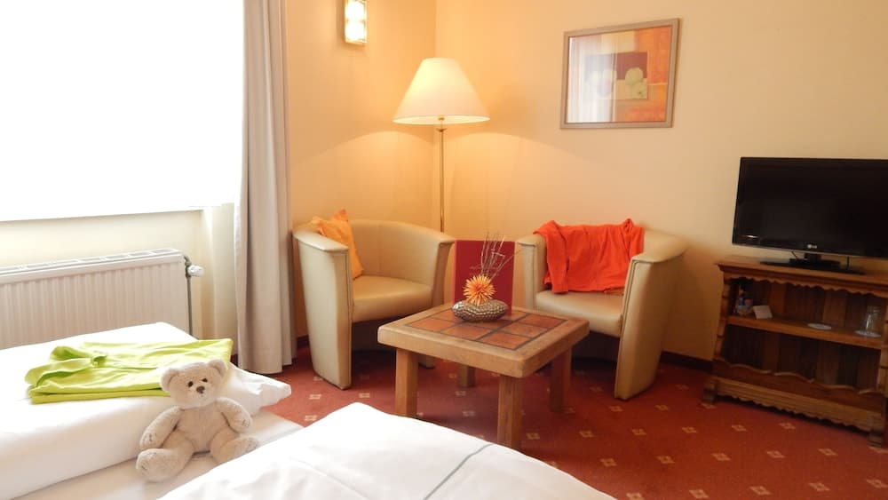 Airport Fashion Hotel