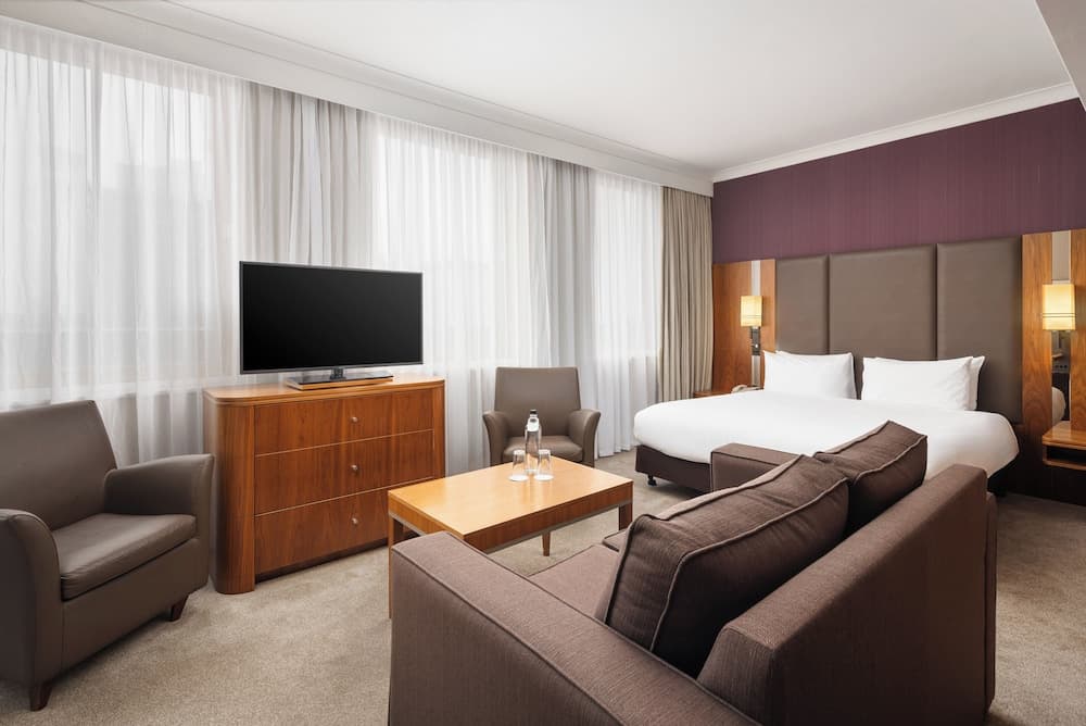 Crowne Plaza London Ealing by IHG