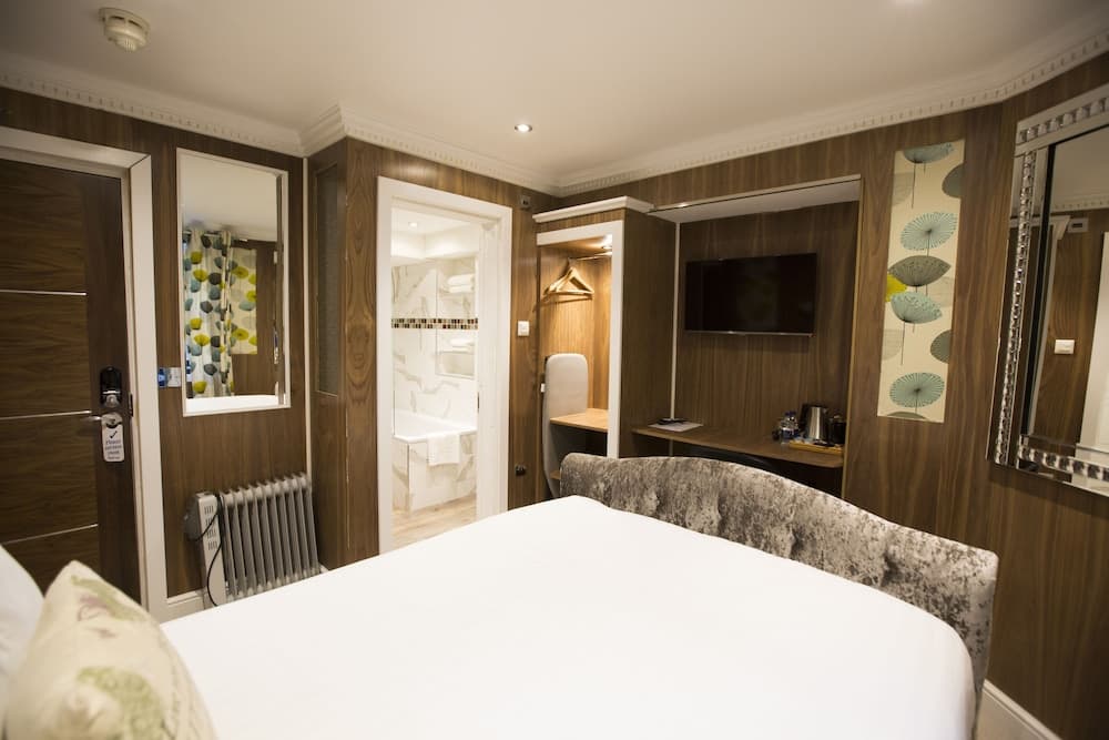 Cheshire Hotel Central London