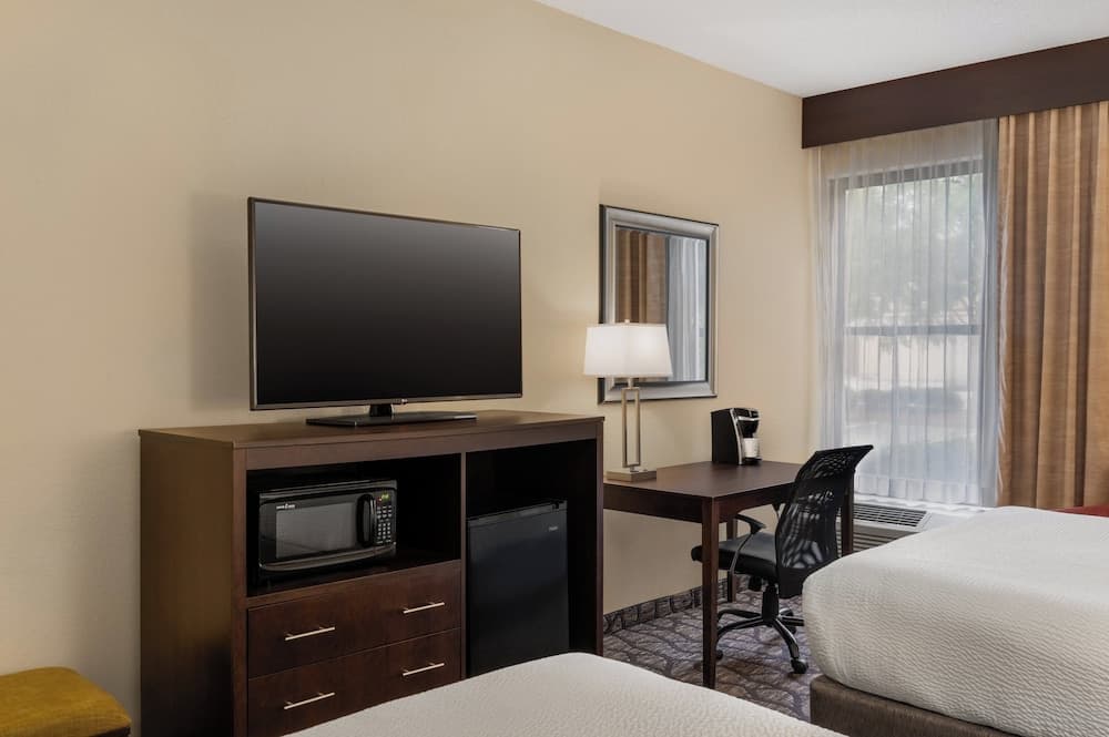 Holiday Inn Express Tallahassee - I-10 E by IHG