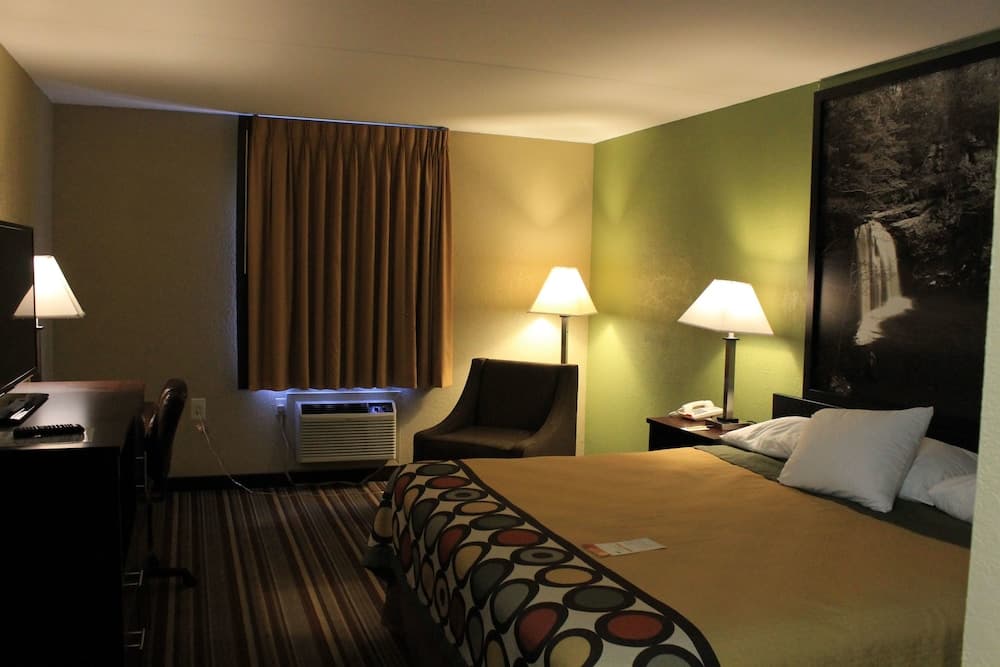 Super 8 by Wyndham Morrilton