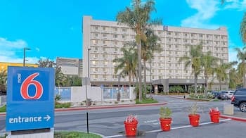 Motel 6 Los Angeles, CA - Los Angeles - LAX