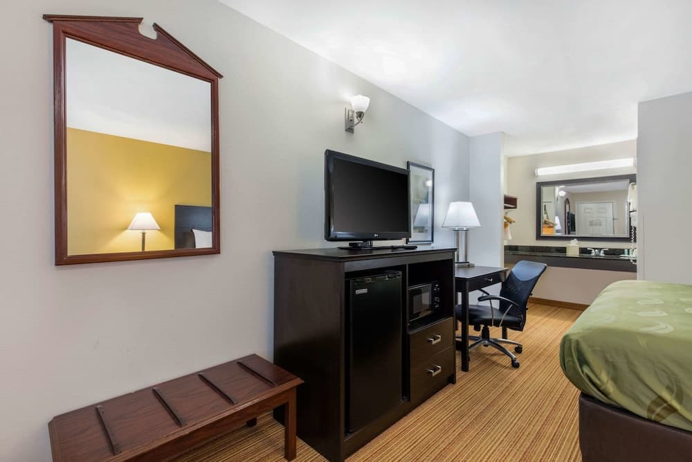 Quality Inn Arab Hwy 231