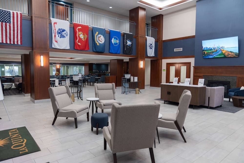 La Quinta Inn & Suites by Wyndham Bannockburn-Deerfield