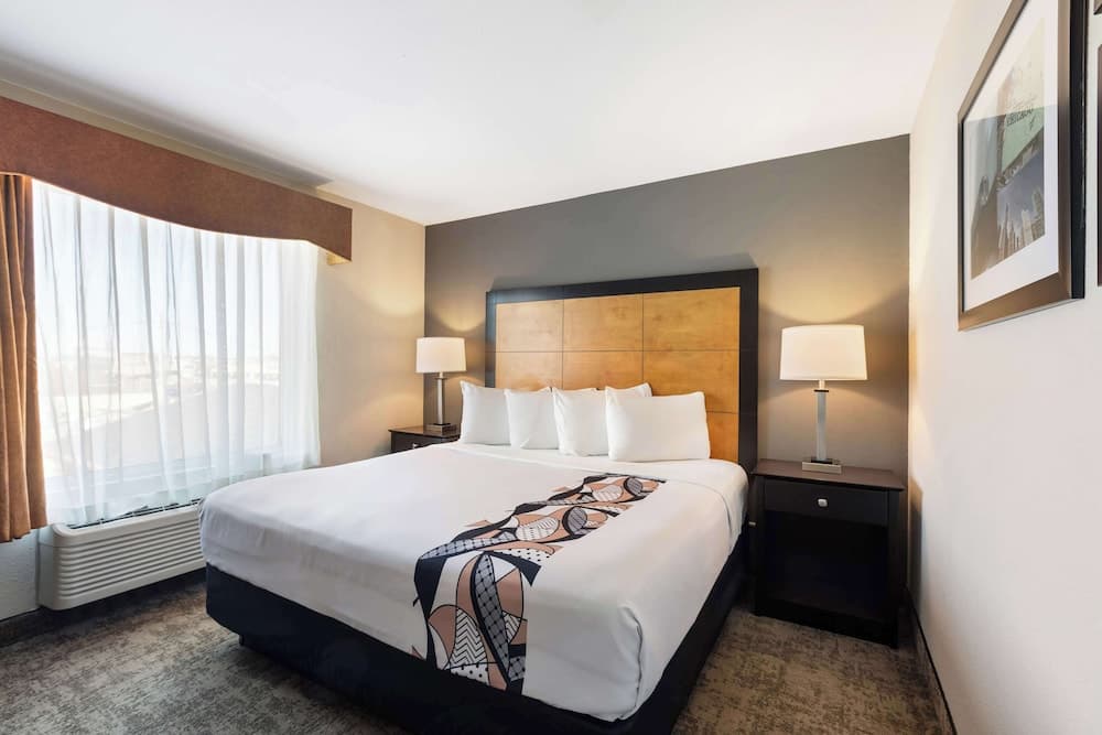 Best Western Inn & Suites - Midway Airport