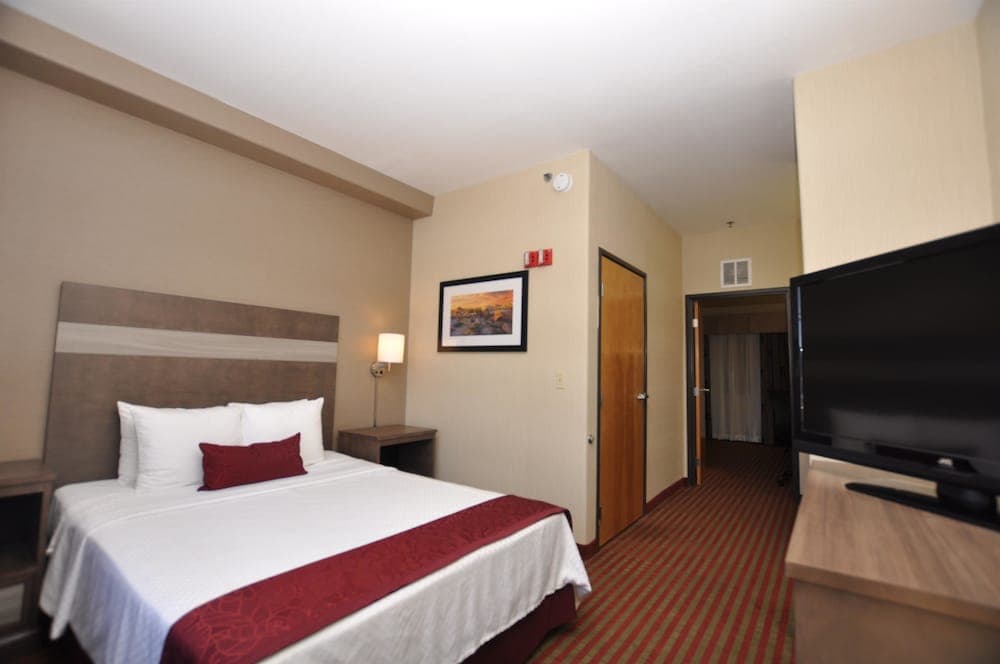Best Western Plus Executive Suites