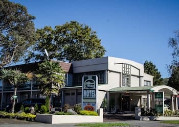 Alpers Lodge & Conference Centre