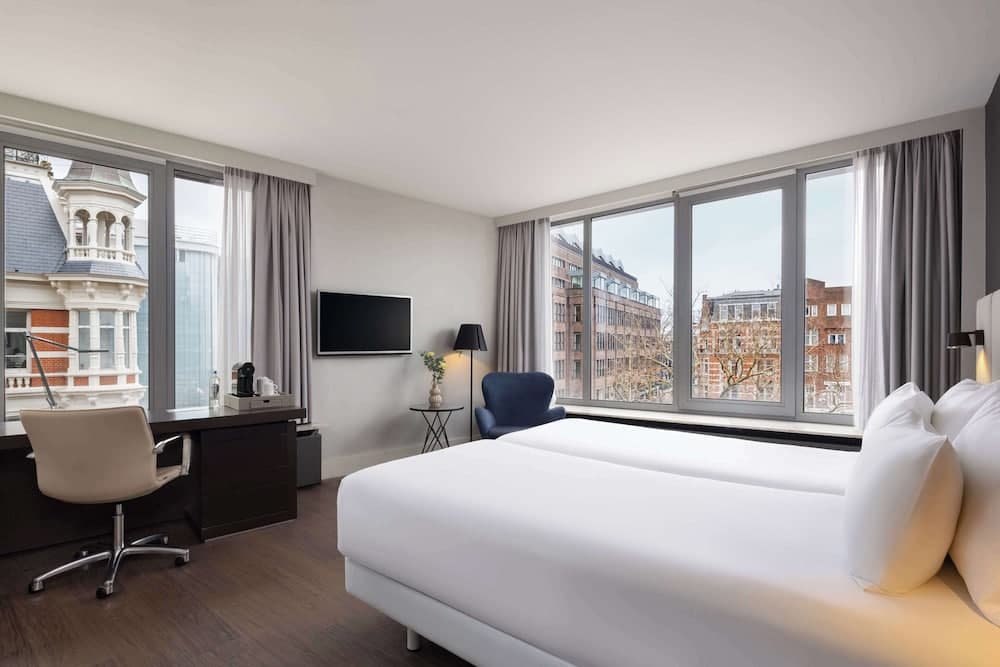 NH Amsterdam Caransa