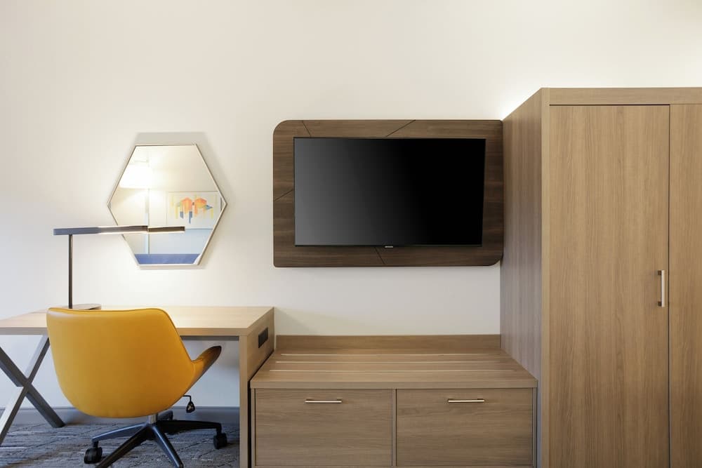 Holiday Inn Express Hotel & Suites SANFORD by IHG