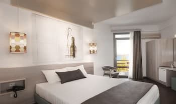 The Grove Seaside Hotel