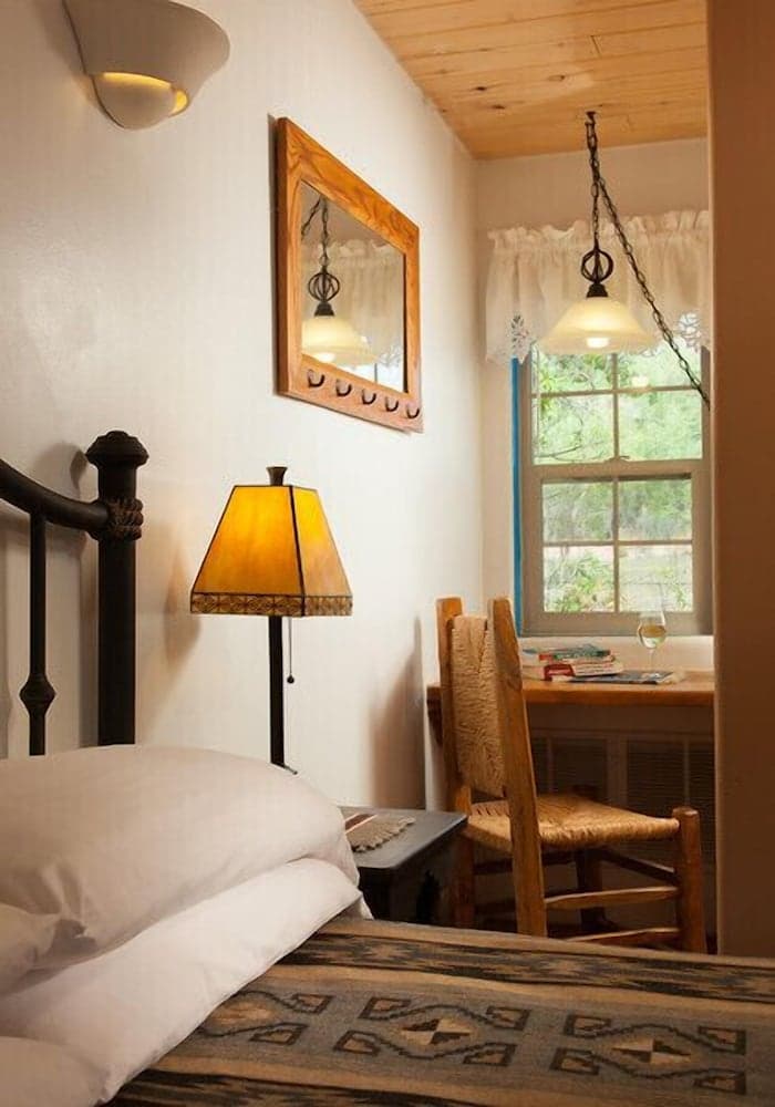 Casa Escondida Bed & Breakfast